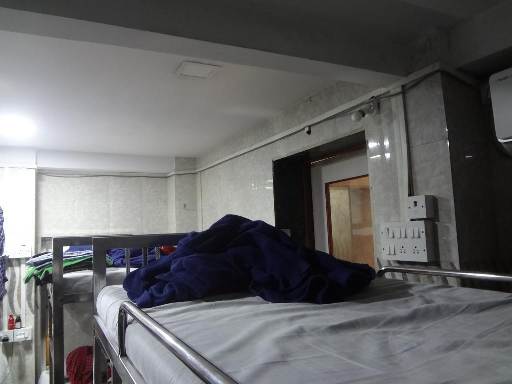 מומביי Aashiyana Dormitory מראה חיצוני תמונה